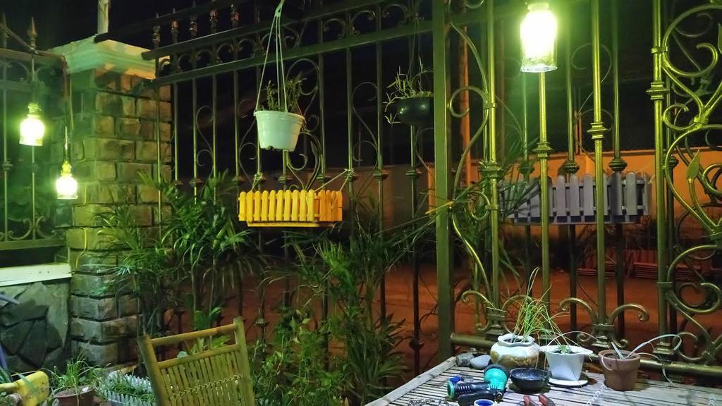 Little Home Hostel Vinh Hai Exterior foto