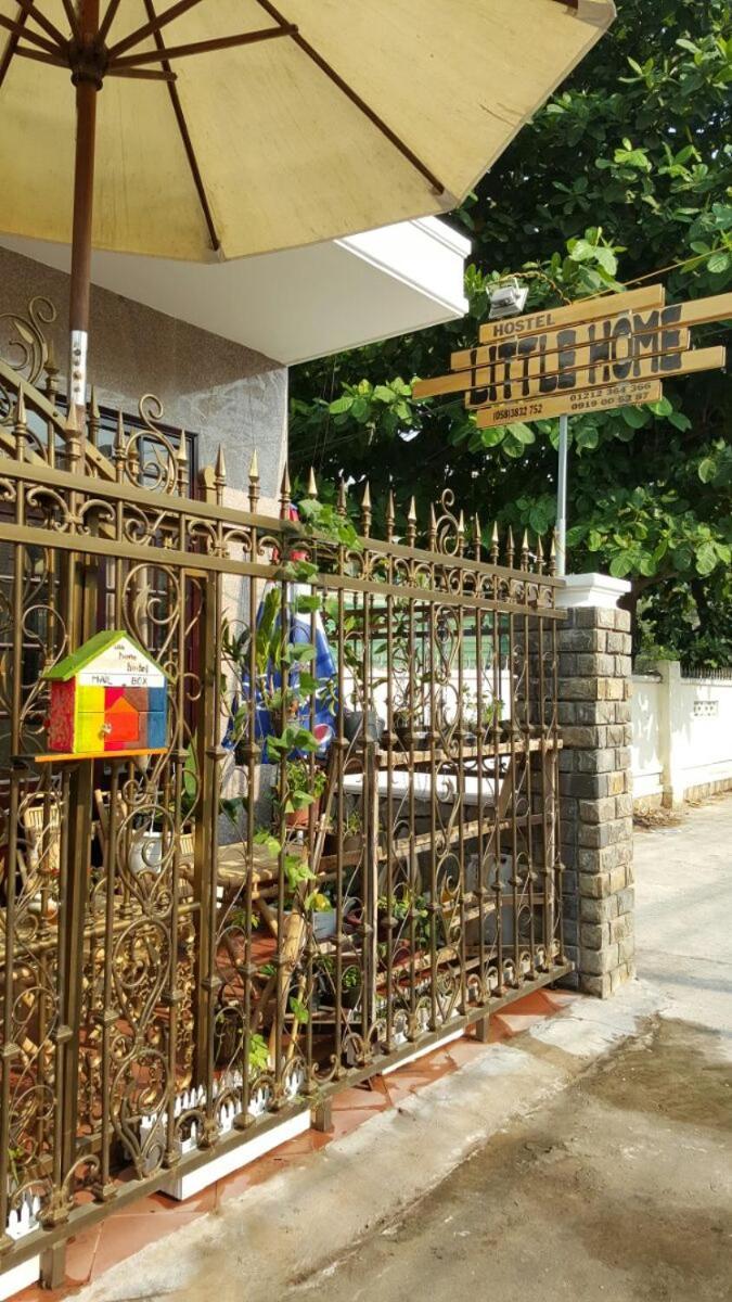 Little Home Hostel Vinh Hai Exterior foto